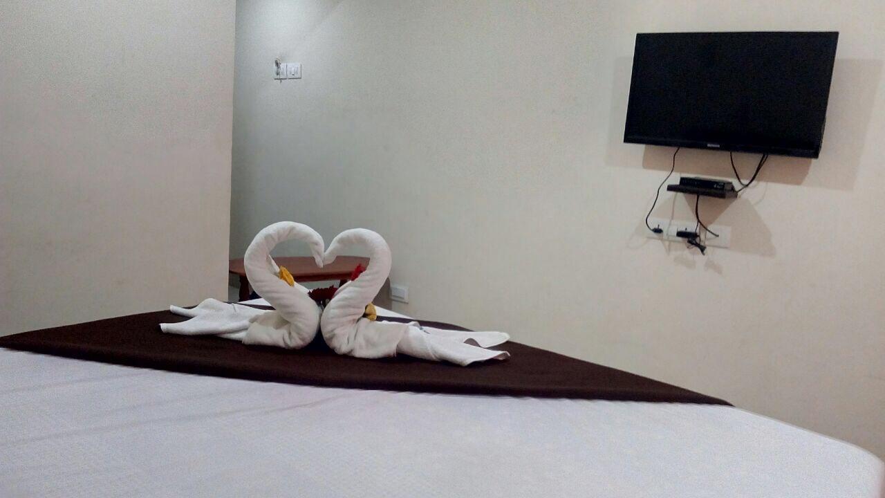 Hotel Nithin Krishna Tirupati Exterior foto