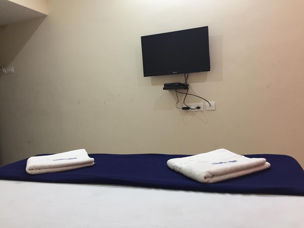 Hotel Nithin Krishna Tirupati Exterior foto